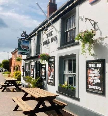 The Coach House At The Bull Inn Milton Keynes Dış mekan fotoğraf